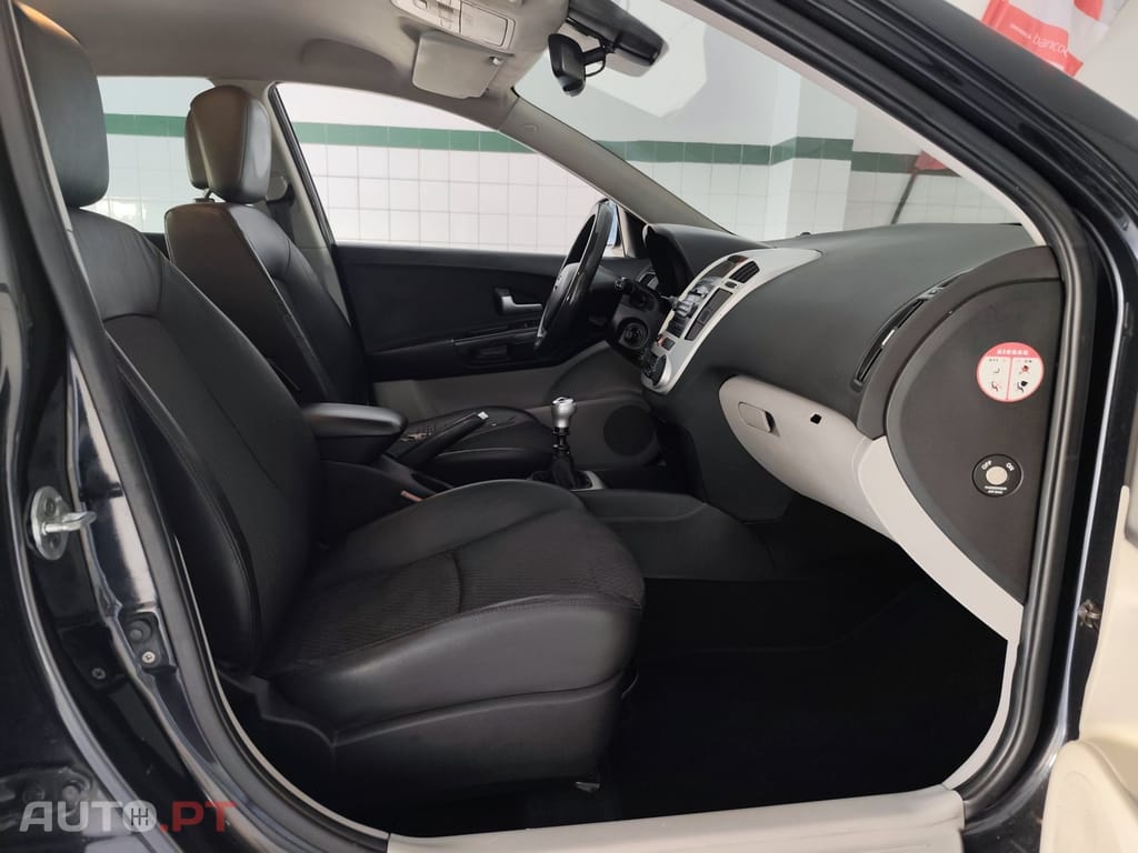Kia Ceed SW 1.6 CRDi EX