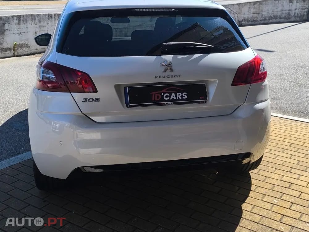 Peugeot 308 1.6 BlueHDi Allure J17