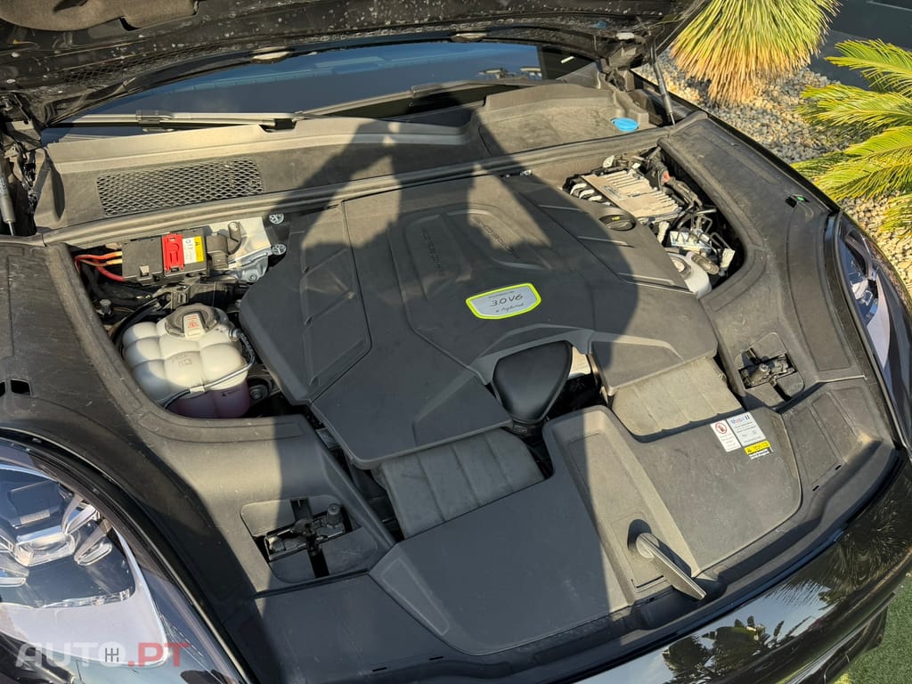 Porsche Cayenne E-Hybrid Tiptronic S