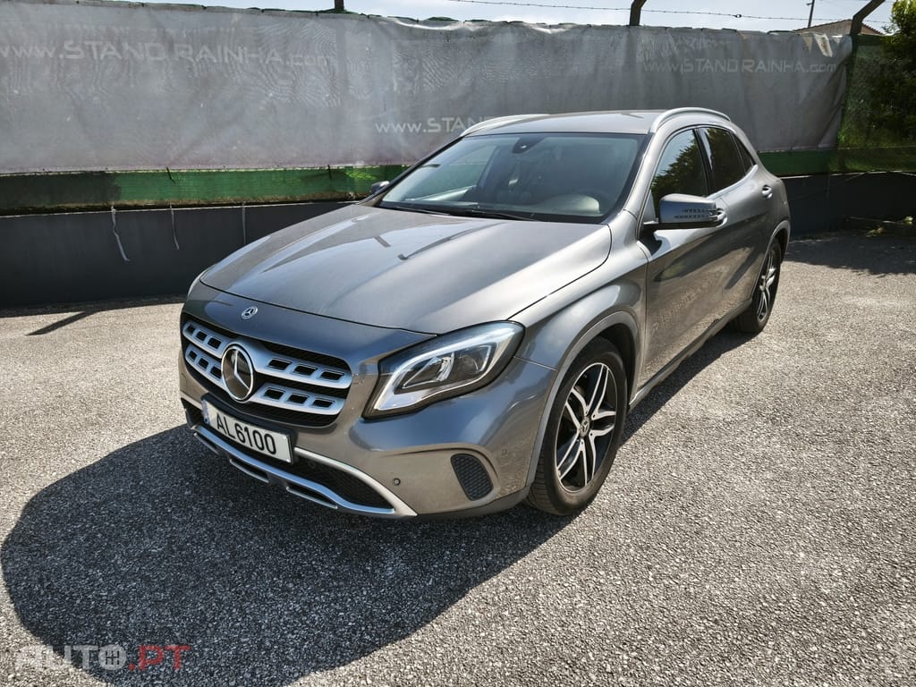 Mercedes-Benz GLA 220 d 4-Matic