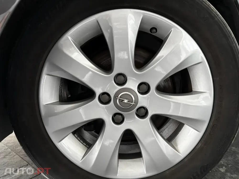 Opel Meriva 1.3 CDTi Design Edition S/S J16