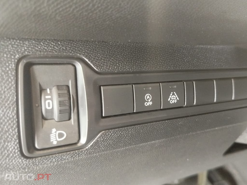 Peugeot 308 1.2 PureTech Business Line