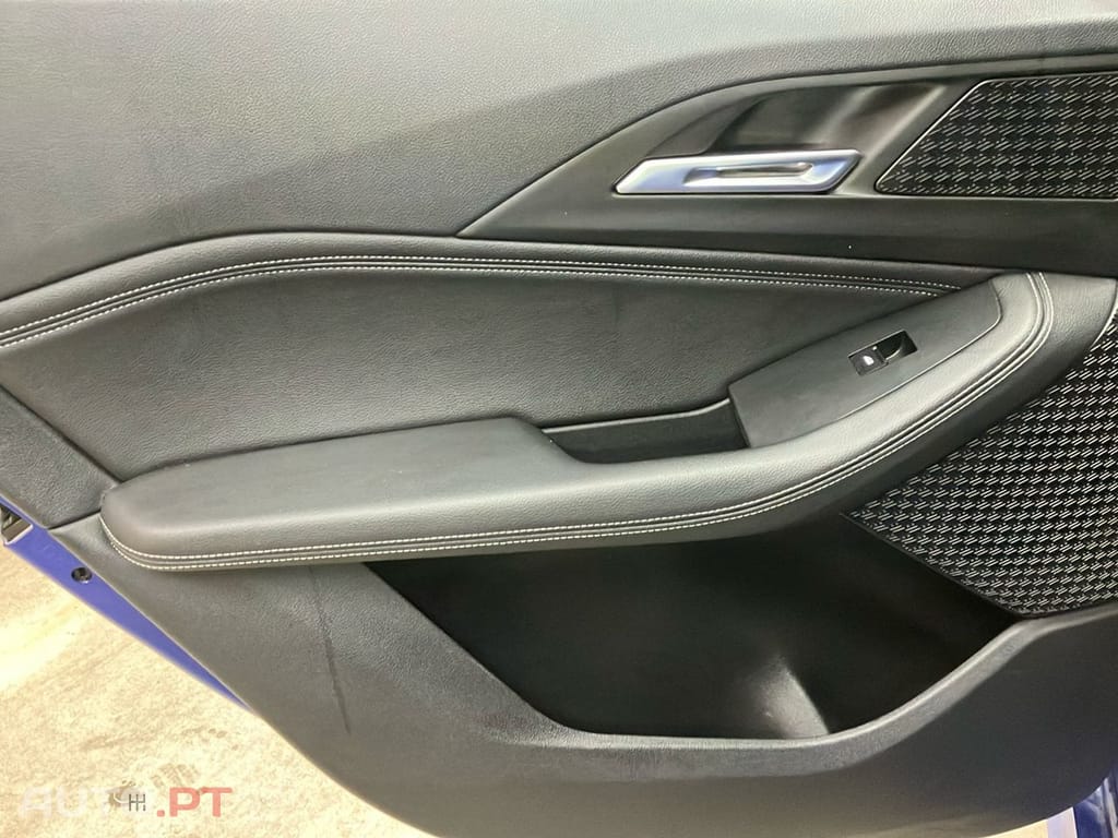 BMW 225 e xDrive Pack Desportivo M