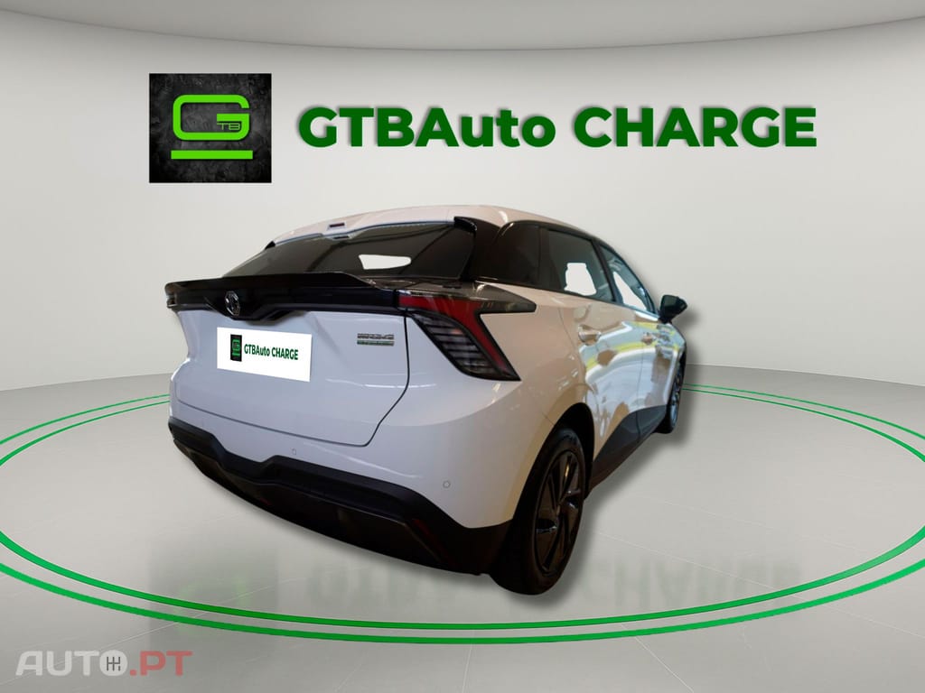 MG MG4 I.V.A DEDUTIVEL EV Standard 51 kWh