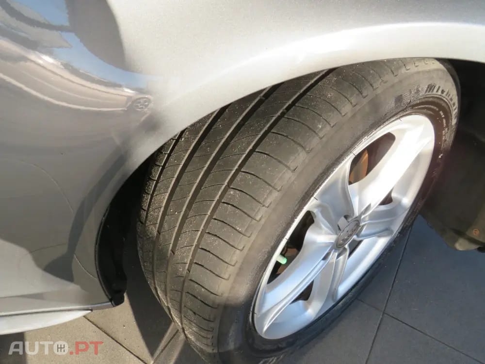 Audi A4 2.0 TDI SPORT