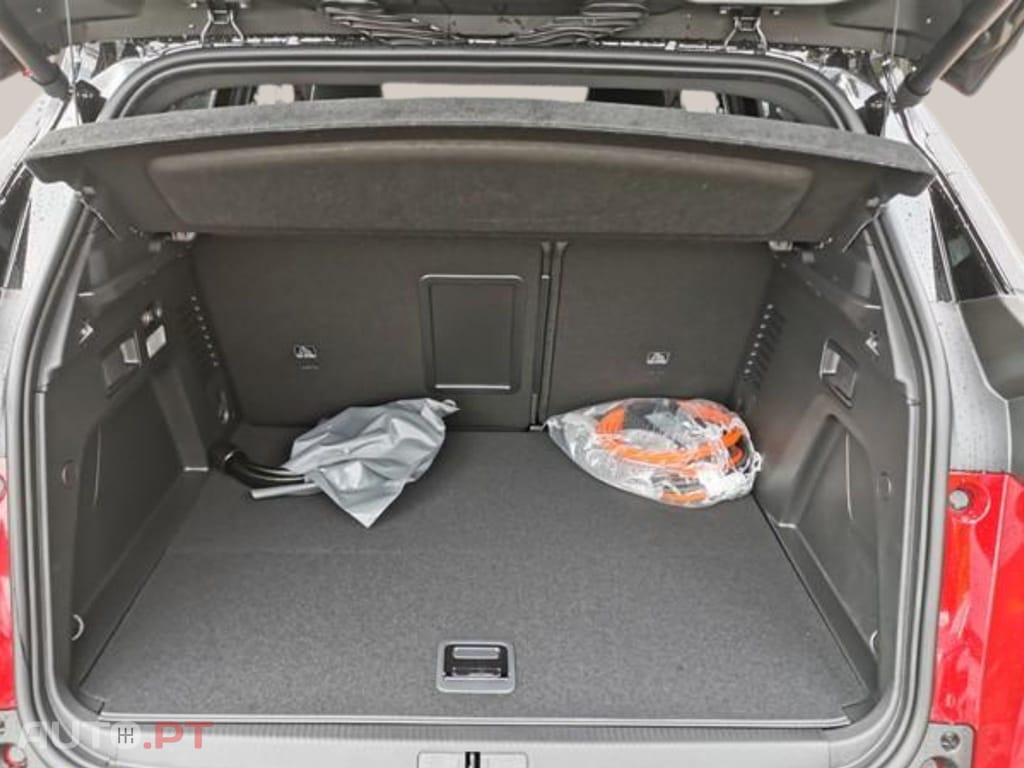 Peugeot 3008 GT Plug-In 225 e-EAT8 I.V.A DEDUTIVEL 