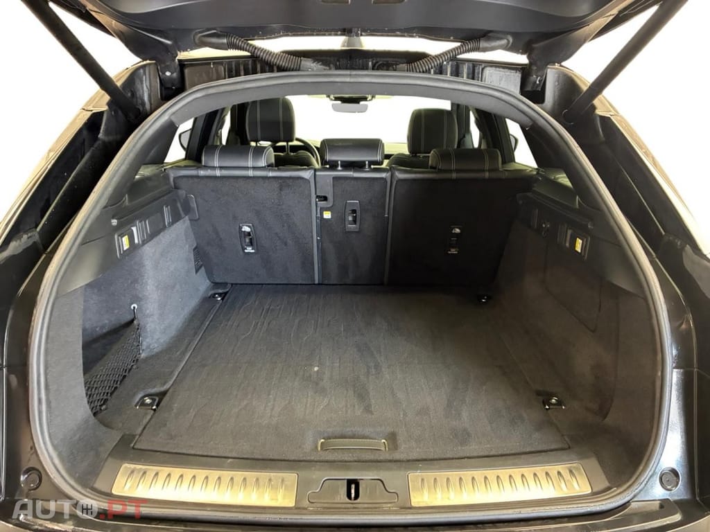 Land Rover Velar 2.0 D200 AWD R-Dynamic SE