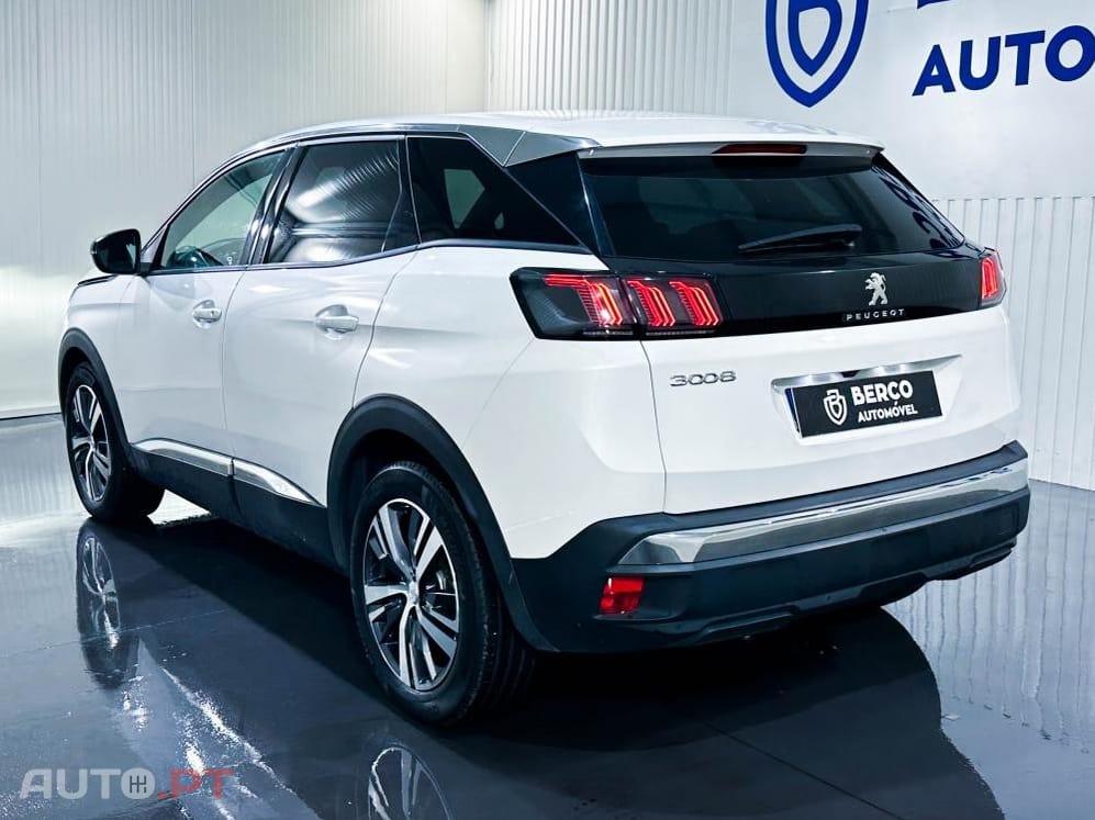 Peugeot 3008 1.2 Hybrid Allure Pack e-DCS6