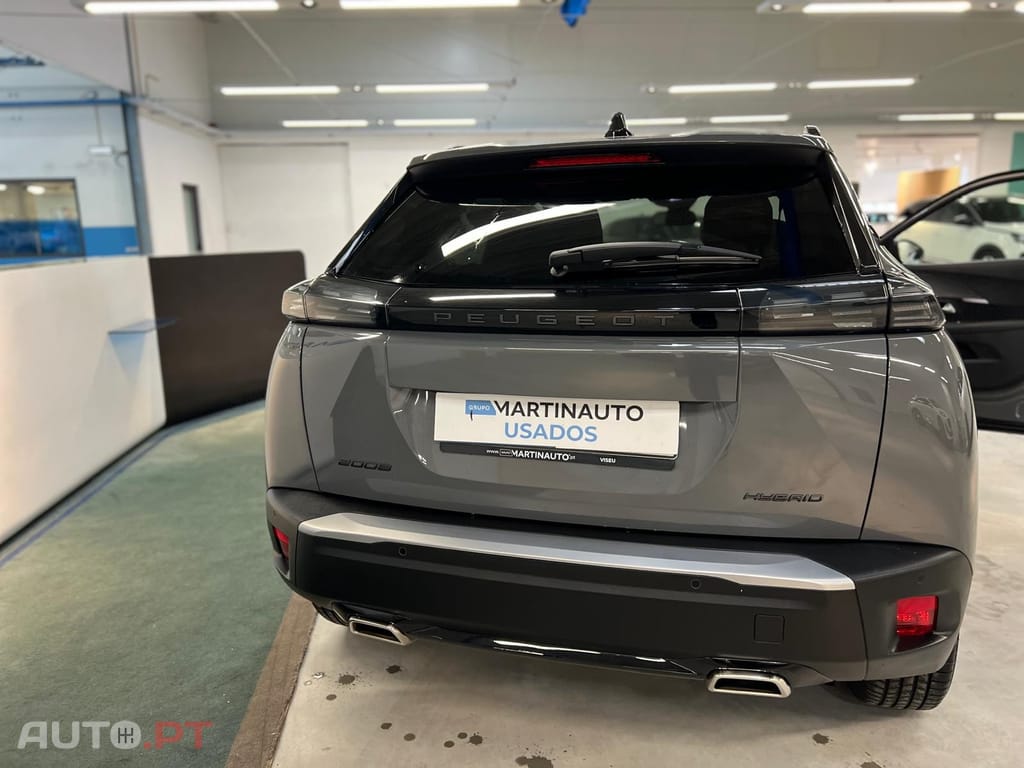 Peugeot 2008 1.2 Hybrid Allure e-DCS6