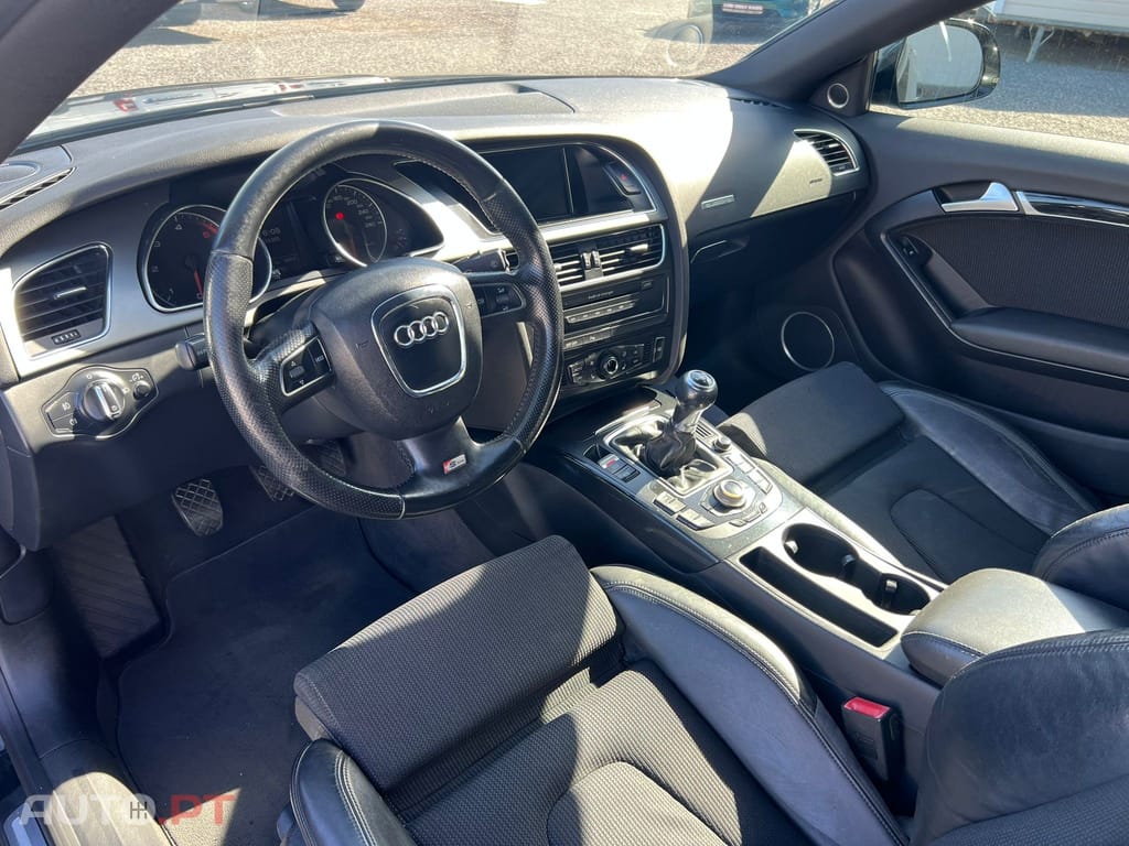 Audi A5 3.0 TDi V6 quattro S-line