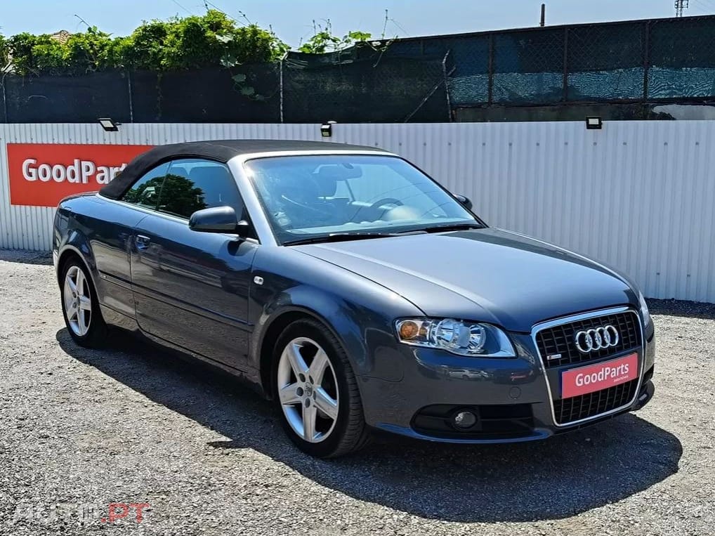 Audi A4 Cabrio 2.0 TDi S-line