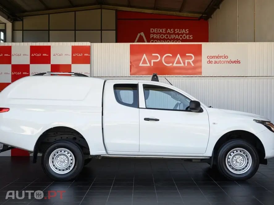 Mitsubishi L200 2.4 DI-D CD Invite Space Cab 3L 4WD
