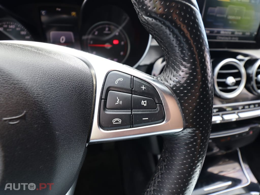Mercedes-Benz C 220 AMG LINE