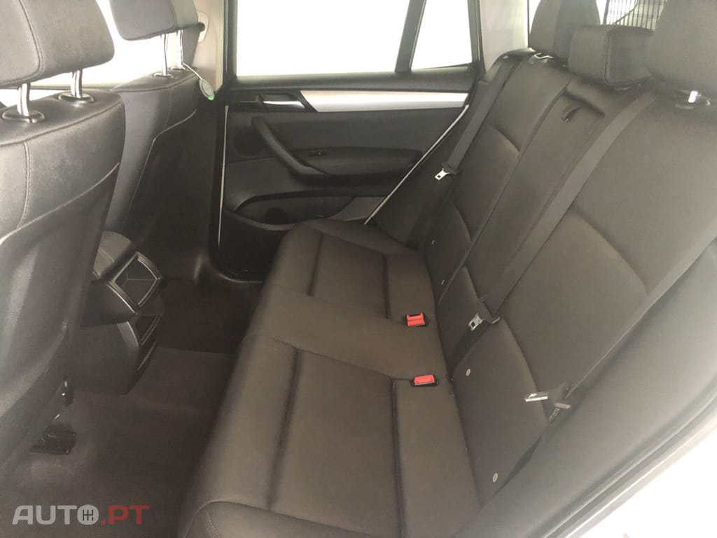BMW X3 20 D X-DRIVE