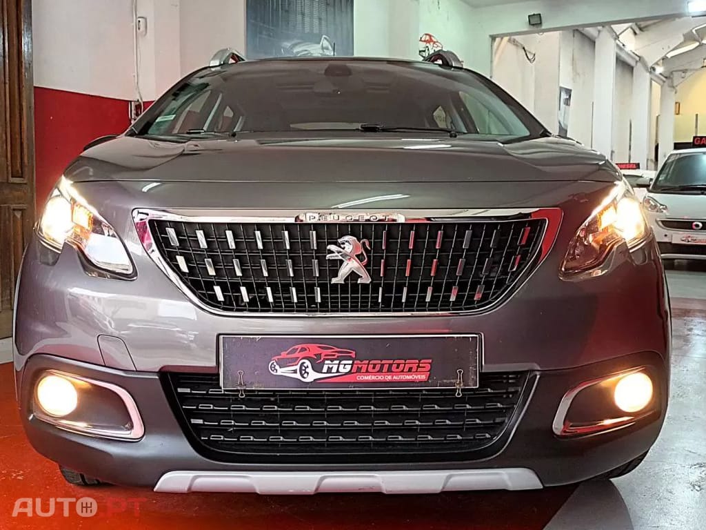 Peugeot 2008 1.2 PureTech Allure