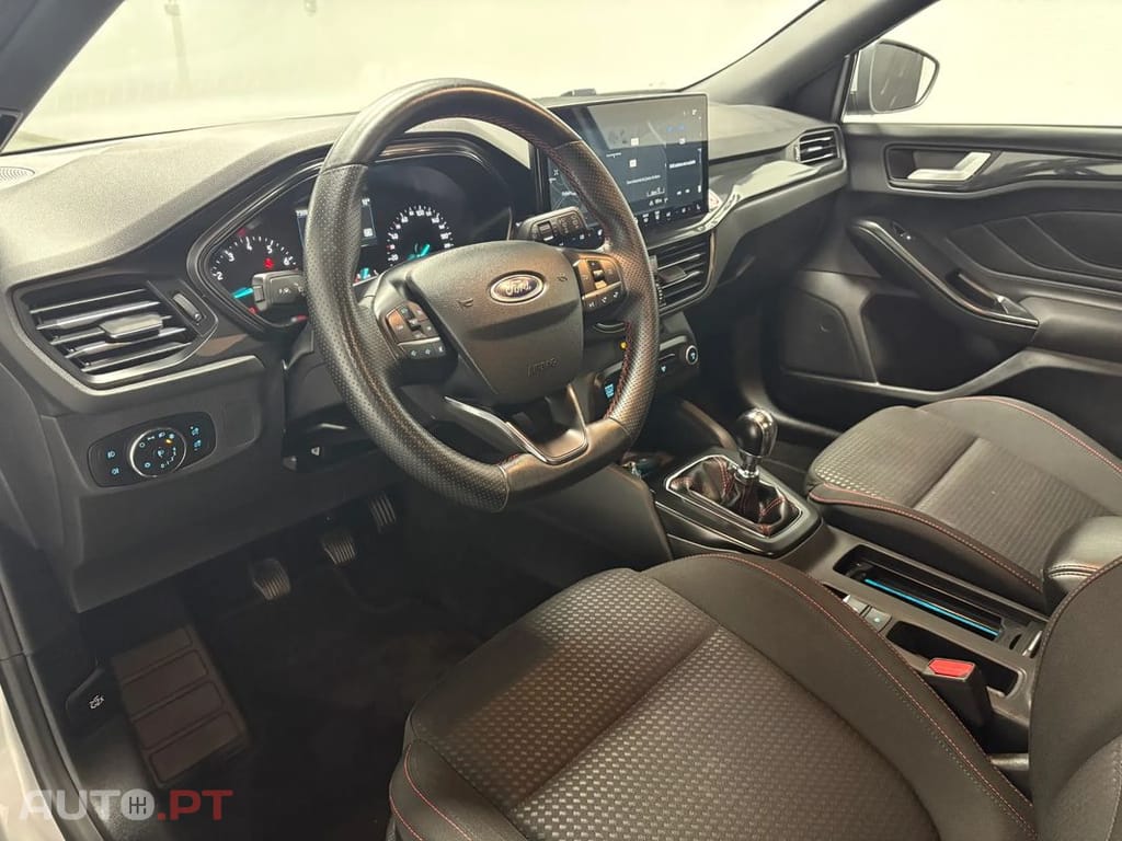 Ford Focus SW 1.0 EcoBoost S&S ST-LINE DESIGN