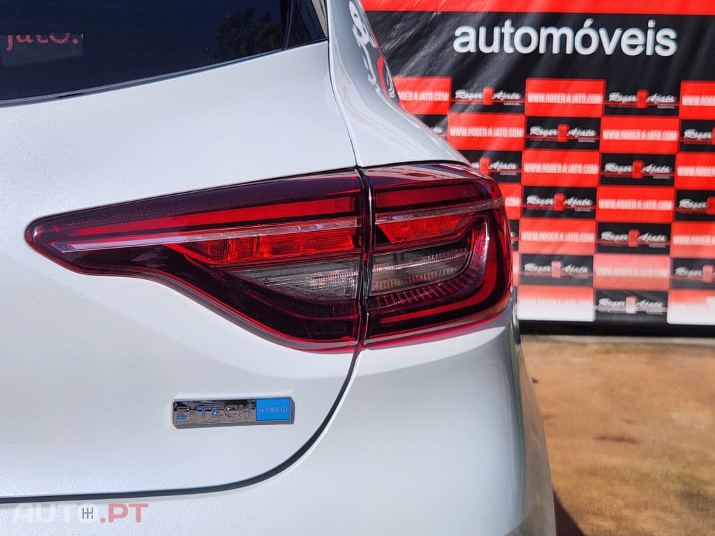 Renault Clio 1.6 E-Tech Intens