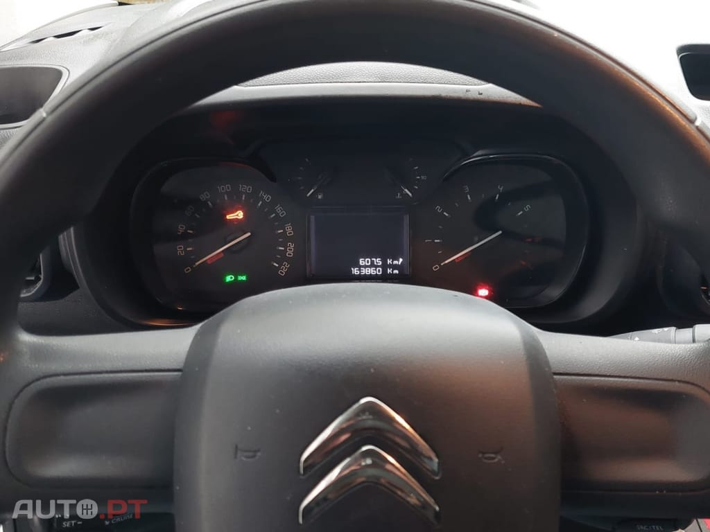 Citroën Berlingo 1.5 BlueHDi M Club — fotografia 13