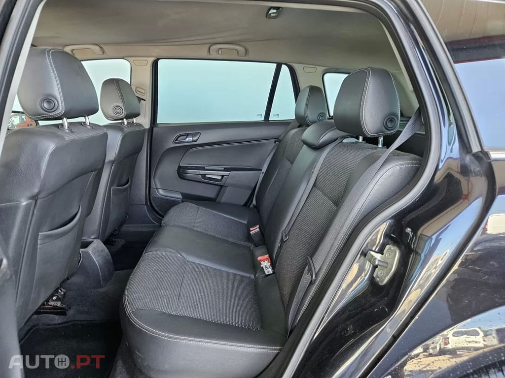 Opel Astra Caravan 1.7 CDTi Cosmo M6