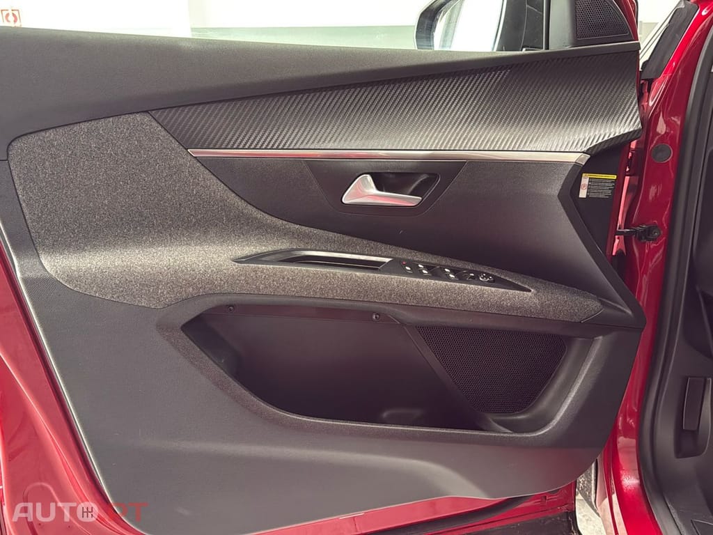 Peugeot 5008 1.5 BlueHDi Allure EAT8