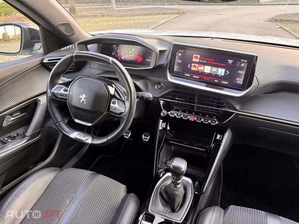 Peugeot 2008 1.2 PureTech GT Line