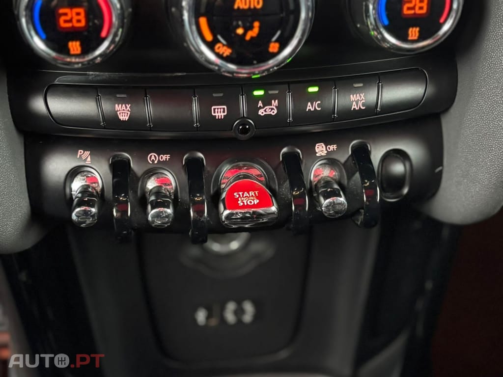 MINI Cooper SD Auto Desportiva