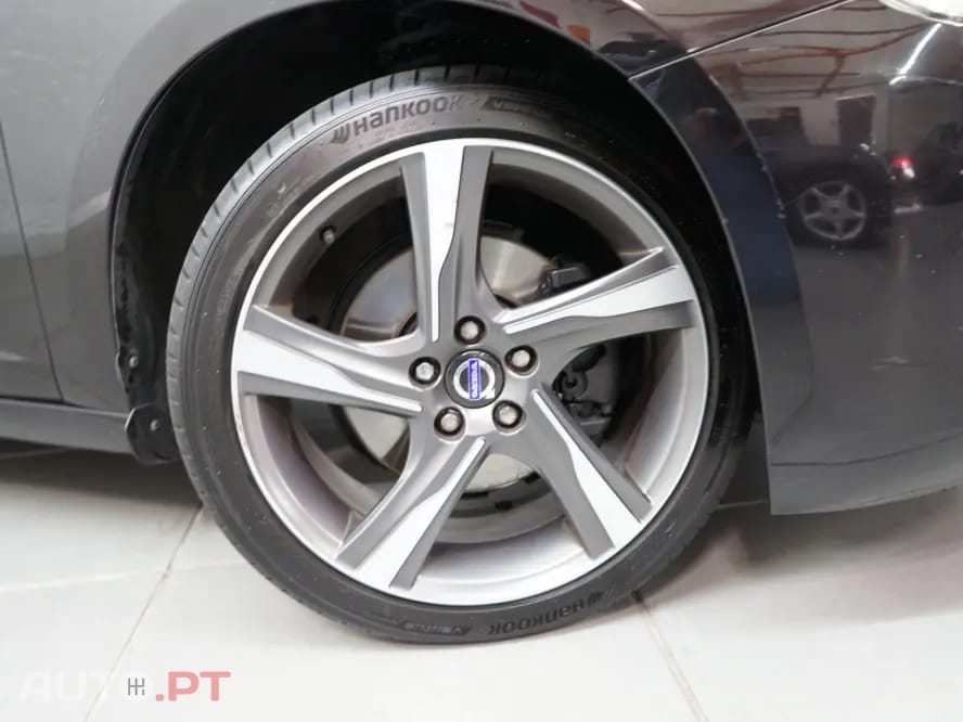 Volvo V60 1.6 D2 Momentum Eco