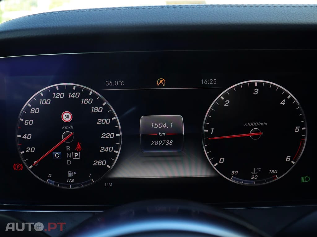 Mercedes-Benz E 300 d AMG Line