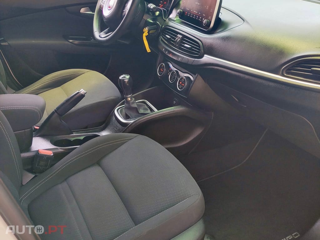 Fiat Tipo 1.3 M-Jet Lounge