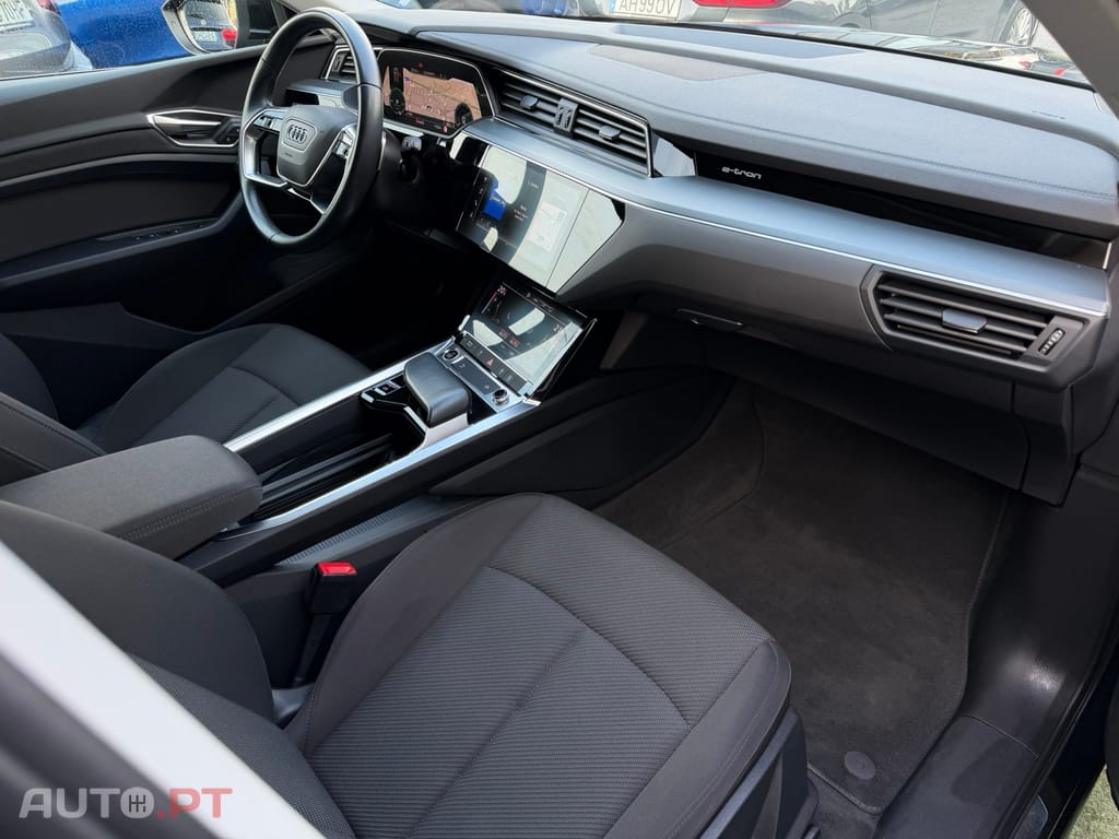 Audi Q8 E-Tron 55 quattro Advanced