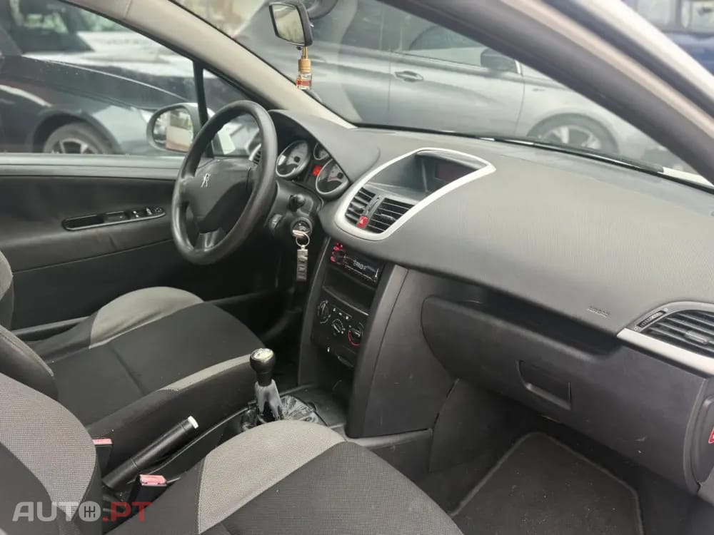 Peugeot 207 1.4 HDi XA