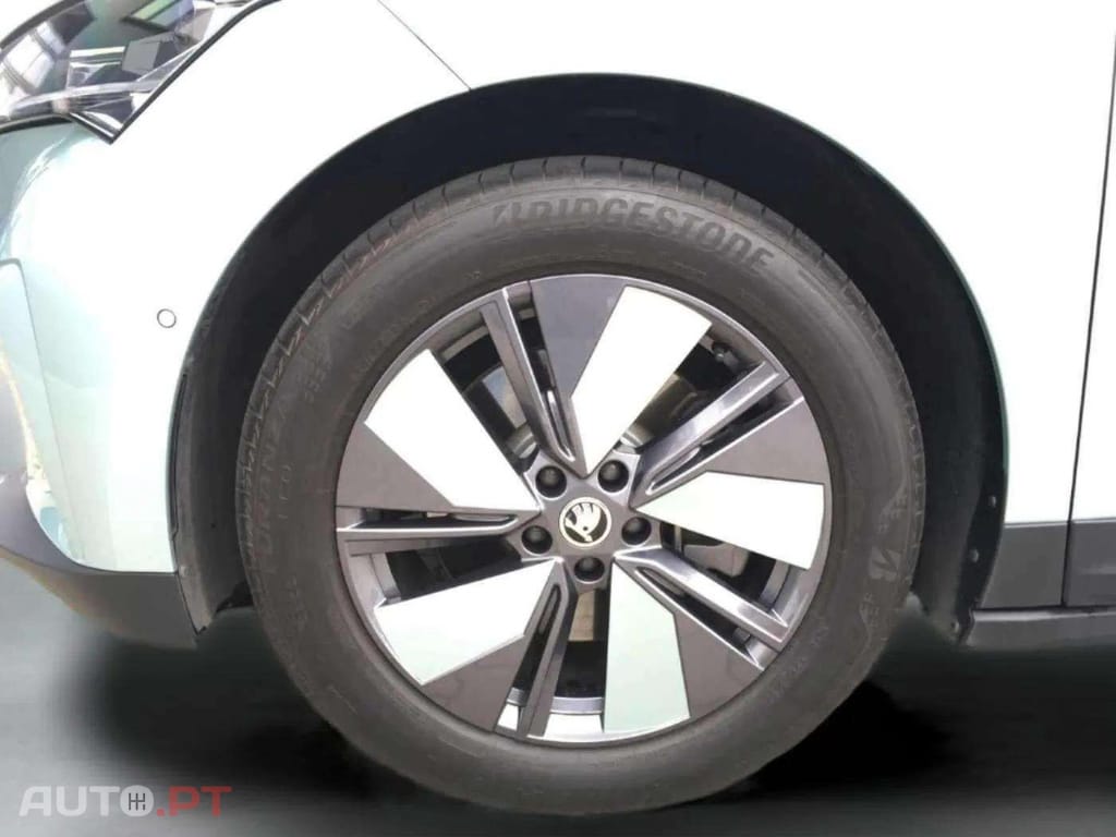 Skoda Enyaq I.V.A DEDUTÍVEL iV 80 Loft  