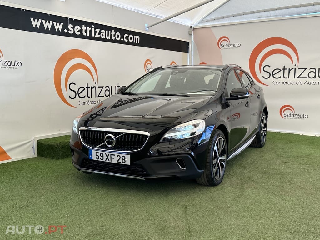 Volvo V40 Cross Country 2.0 D3 Momentum