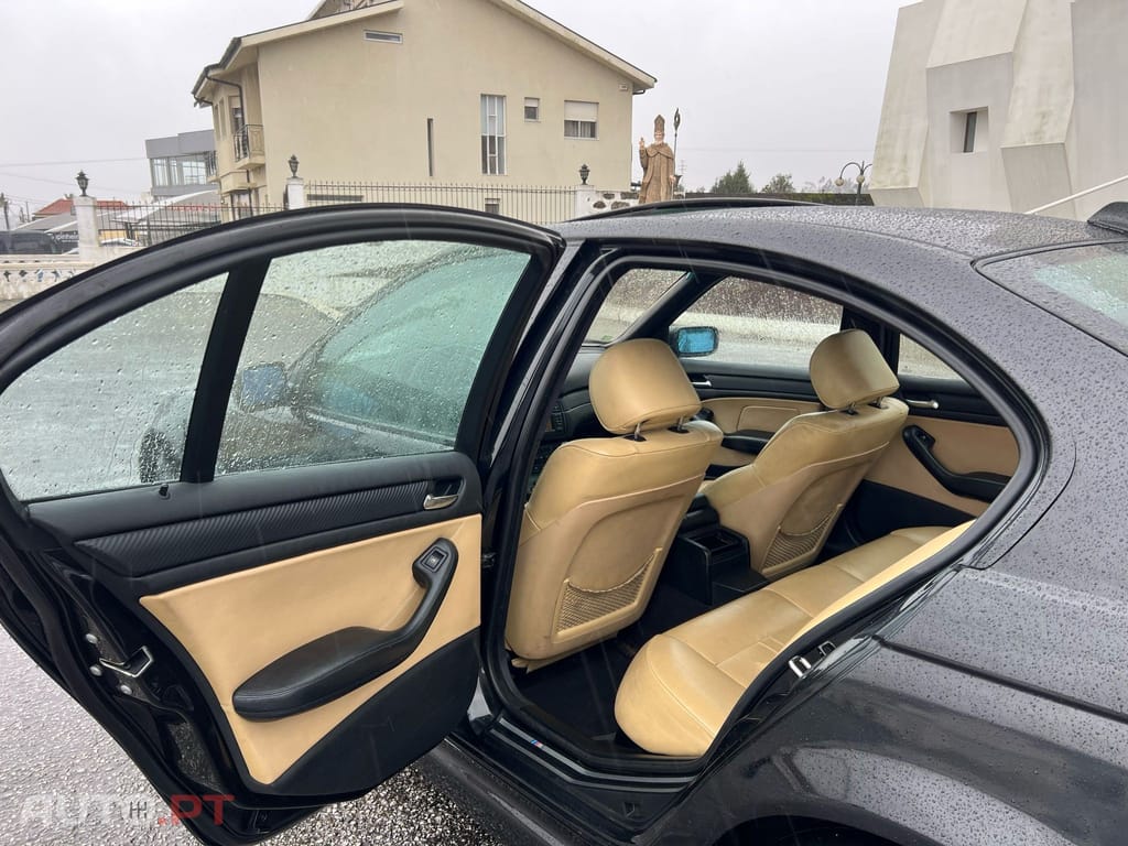 BMW 330 iX