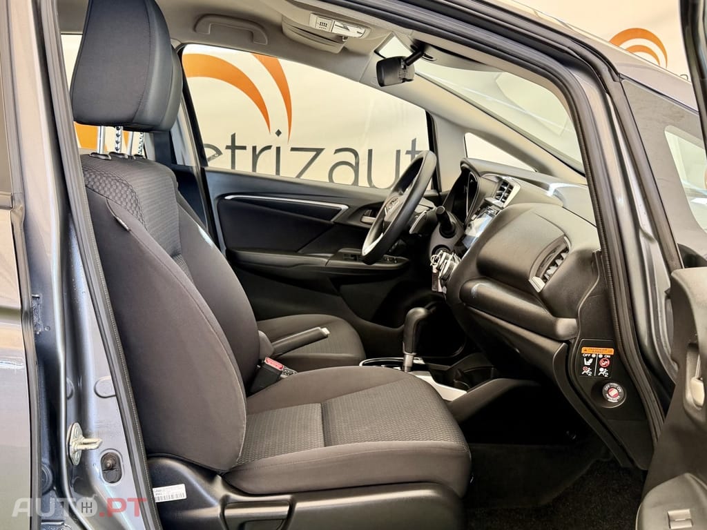 Honda Jazz 1.3 I-VTEC Comfort +Connect. Navi CVT