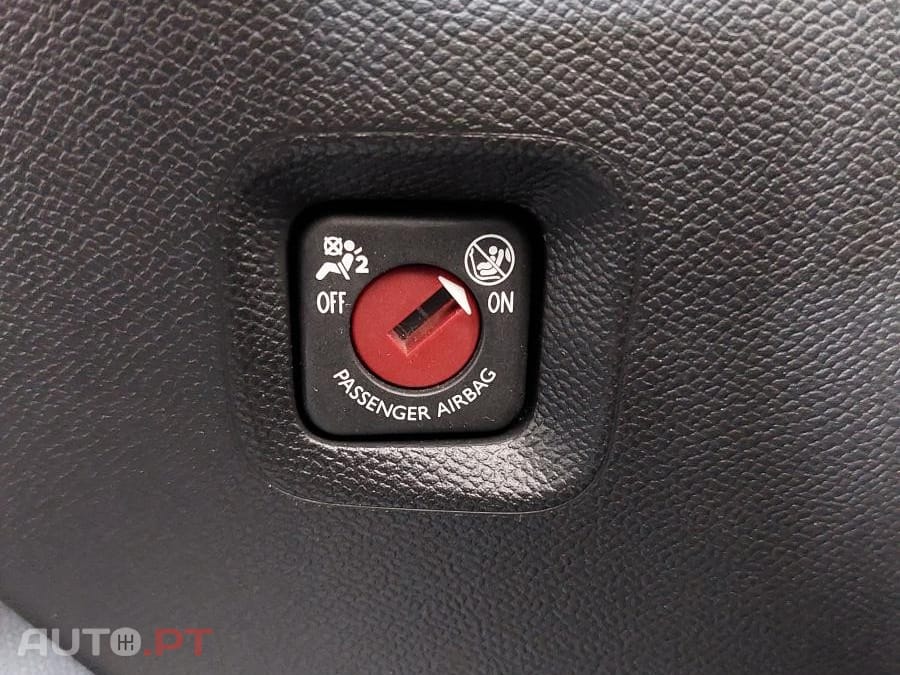 Peugeot 2008 1.5 BlueHDi Active Pack