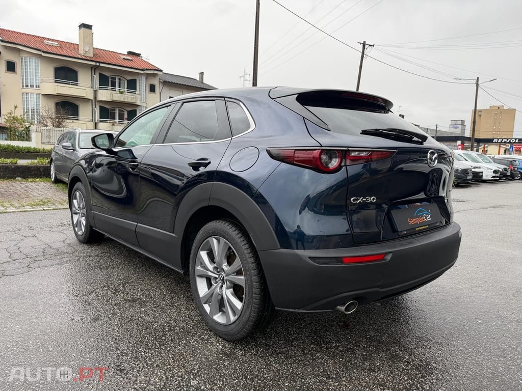 Mazda CX-30 2.0 e-Skyactiv-G Exclusive-line