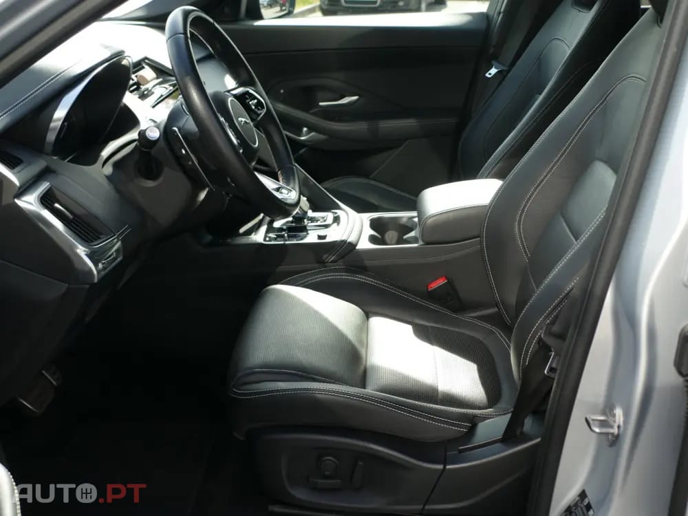 Jaguar E-Pace 1.5 P300e R-Dynamic HSE AWD Aut.