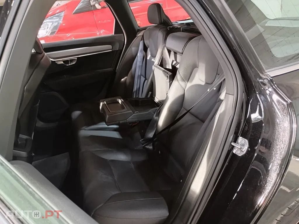 Volvo V90 2.0 D4 Momentum Plus Geartronic