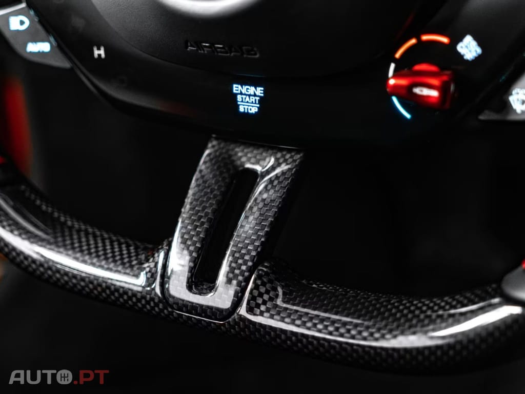 Ferrari SF90 Stradale I.V.A DEDUTIVEL 