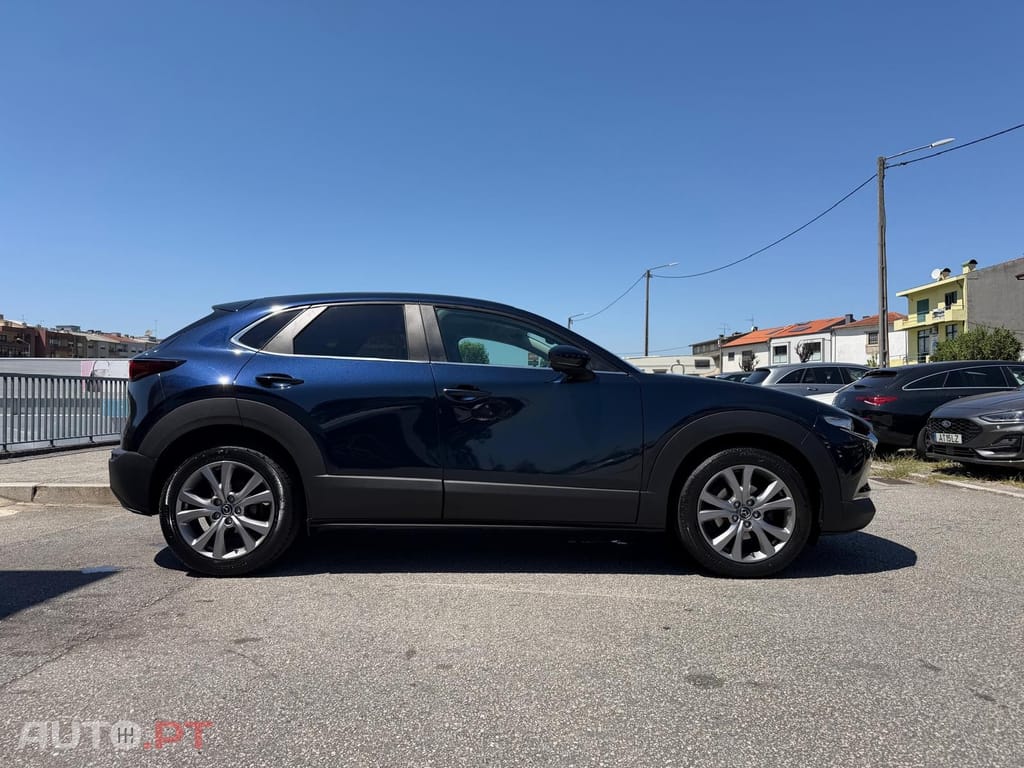 Mazda CX-30 2.0 e-Skyactiv-G Exclusive-line AT