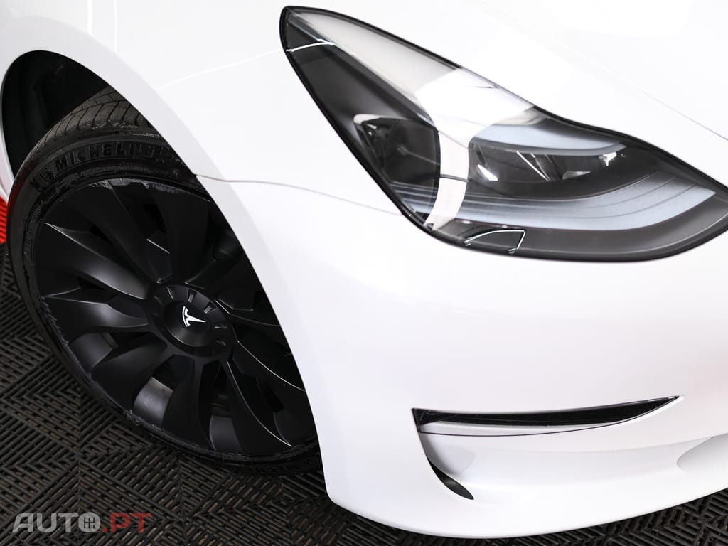 Tesla Model 3 Long Range Tração Integral Premium