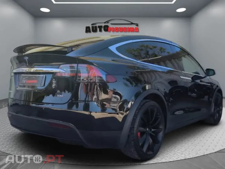 Tesla Model X 100D