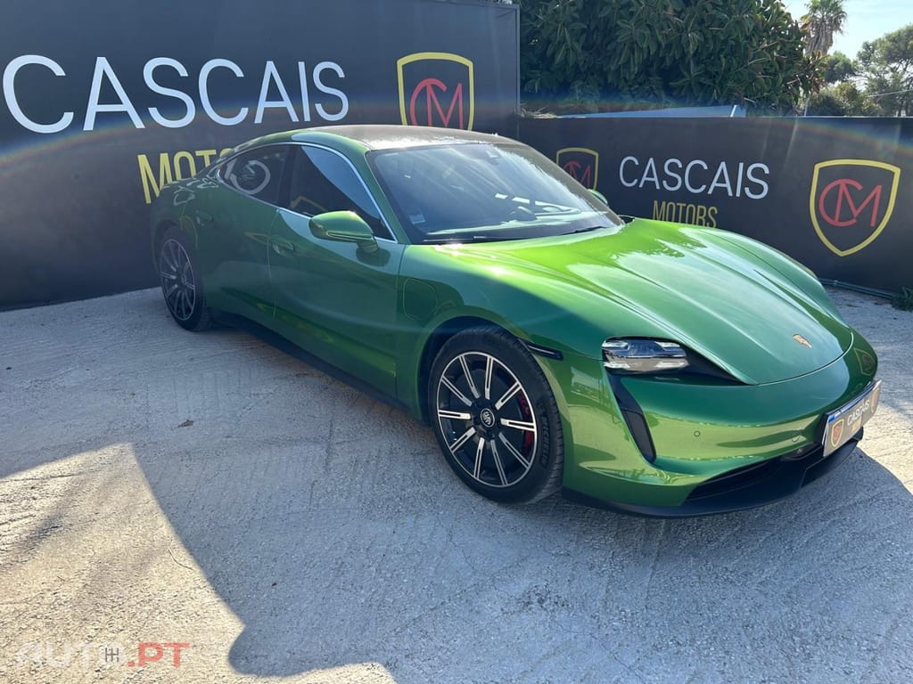 Porsche Taycan 4S