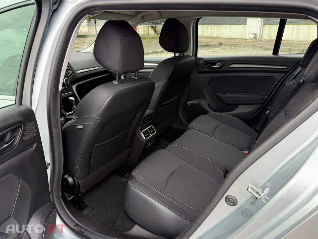 Renault Mégane Sport Tourer 1.5 Blue dCi Limited EDC