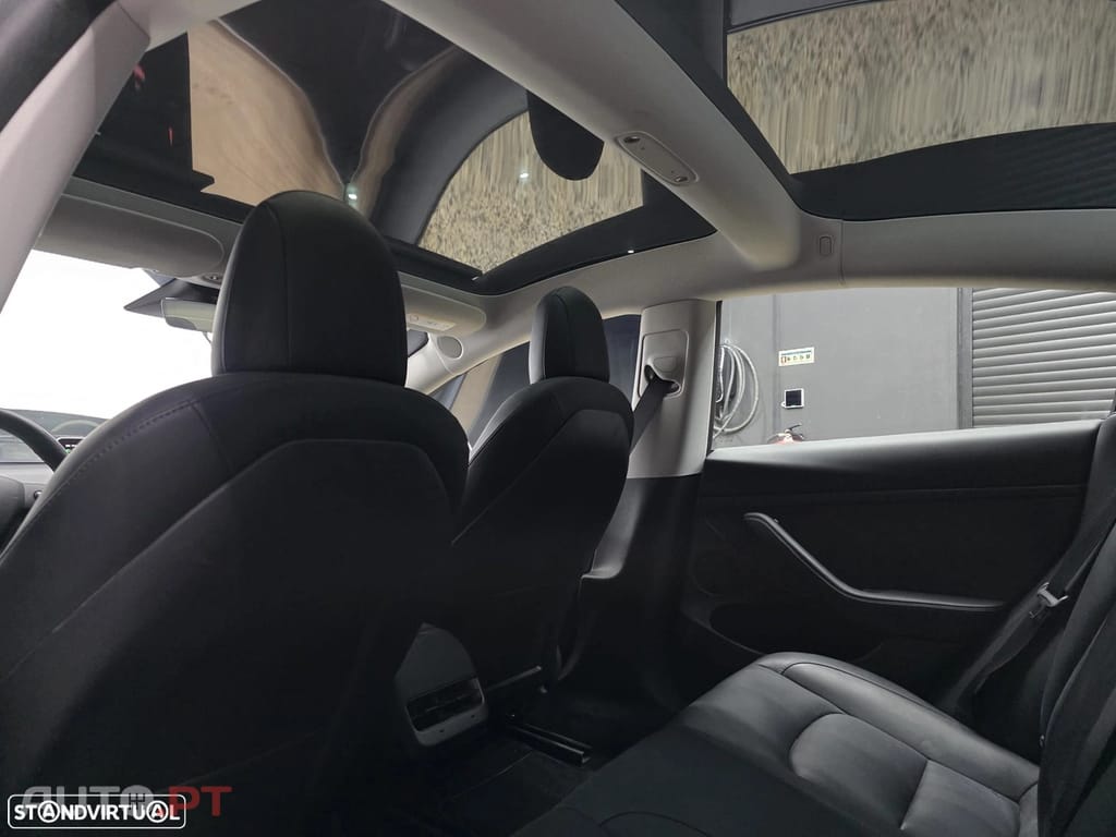 Tesla Model 3 Standard Range Plus RWD