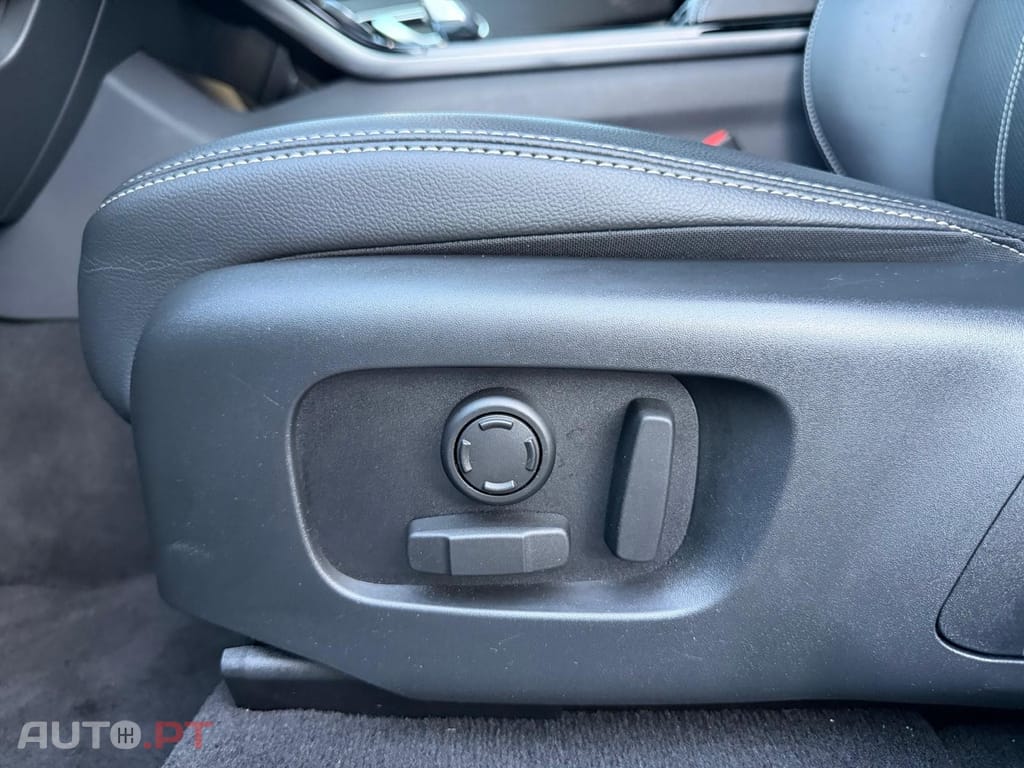 Land Rover Velar 2.0 D200 AWD Dynamic SE