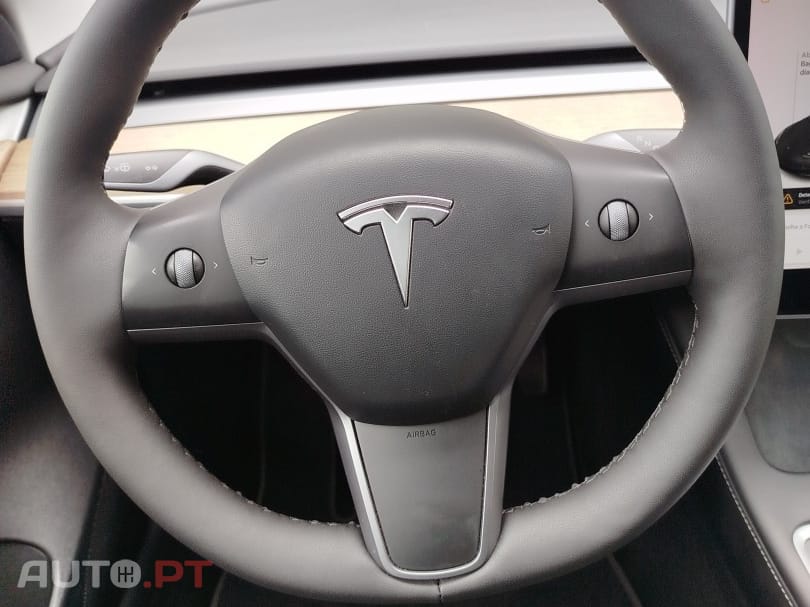 Tesla Model 3 Standard Range Plus RWD