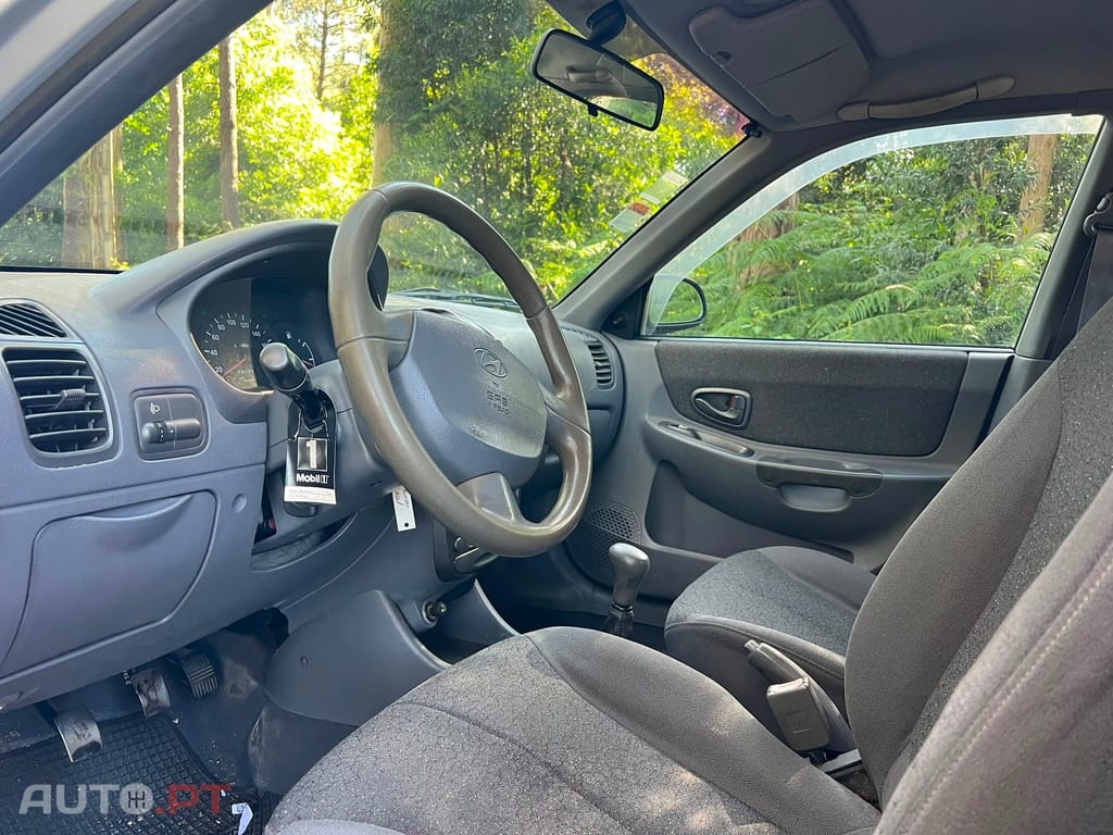 Hyundai Accent 1.3 Confort