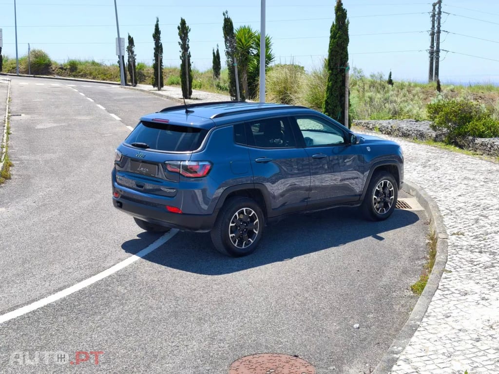 Jeep Compass 1.3 TG 4Xe Trailhawk